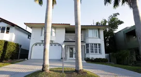 New! Upscale Modern waterfront apartment 3BR 3BA - Image 5