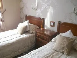 Nethway Hotel - Image 5
