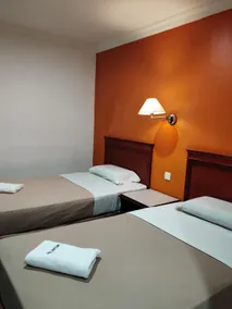 Megah Inn Home Inanam - Image 2