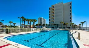 Sans Souci unit 401 - Image 3