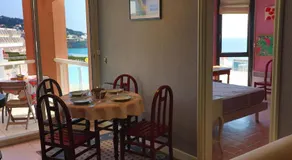 Lujoso apartamento de 2 habitaciones con aire acondicionado y terraza en Sète - Image 5