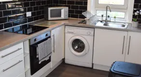 Kelpies Serviced Apartments - McClean - Image 3