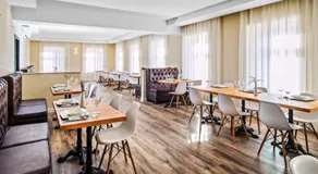 TOSCANINA Garni Hotel - Image 4