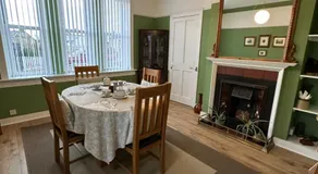 Peel House Bed and Breakfast - Image 3