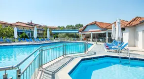 Grand Platon Hotel - Image 3