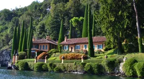 Country House Loveno - Corte interna - Image 3