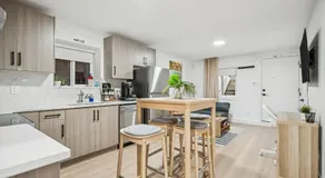 NEST- Modern 2BR Basement Retreat in South Surrey - Image 3