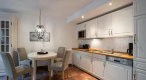 Appartement avec piscine, terrasse et sauna - Image 4