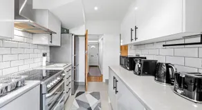 4BR 1BA New House in Wembley Harrow Sleeps 9 - Image 5