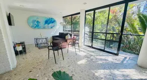 PH in Polanco for 10 with private balcony - Image 4