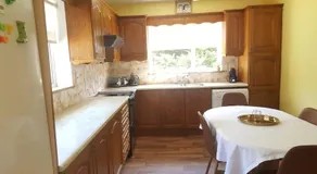 Sunny South East Holiday Home - Image 5