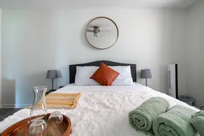 Jungle House Modern Lofts - Arena District & Short North - Image 3