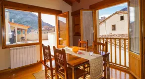 Casa Arnedillo by Apartamentos Arnedillo - Image 4