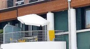 Orizzonte Marino Giallo Angolo solare verso la laguna - Image 2