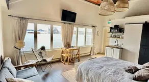 The Stonehouse Makers' Maisonette - Image 2