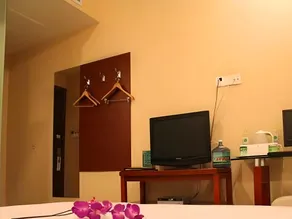 GreenTree Inn Jining Jianshe Road Hotel - Image 2