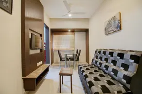 Collection O 4658 Akil Residency - Image 2