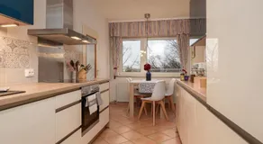 Gemütliche 2-Zi-Whg mit Balkon im Süden von HD - Image 2
