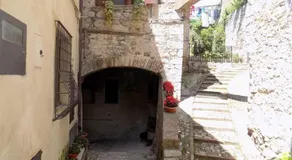 SCAPPO IN UMBRIA, nel vicolo - Image 5