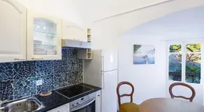 Antique apartment in the XV century Castle - Image 5