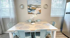* Durham Diggs * Pet Friendly * King Bed * - Image 4