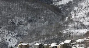 Apartament amb pati a la Vall Fosca, tranquilitat i bones vistes - Image 4