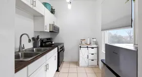 Historic Suite - Near Mercer University and Downtown - Image 3