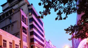 Guang Dong Hotel - Image 3