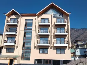Emroz Kings Resort - Image 5