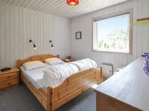 Maison adaptée aux familles avec barbecue et jardin | Vue sur l'eau - Image 4