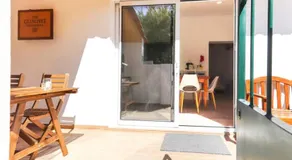 CAPARICA BEACH VILLA - Image 4