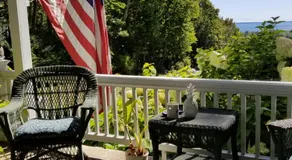 Timbercliffe Cottage Inn - Image 3