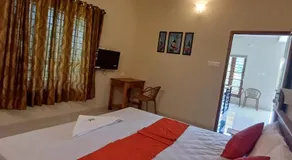 Lake Park Poovar - Image 4