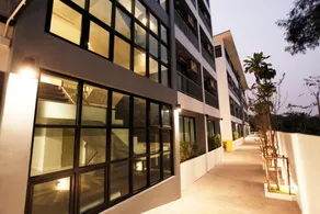 Port Canary Airport Hotel - Image 4