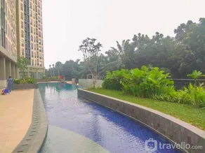Good Deal Studio Transpark Cibubur Apt By Travelio - Image 5