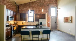 Industrial Escape 2bd 2bath - Image 4