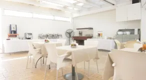 Sweet Memories Hotel Apts - Image 4