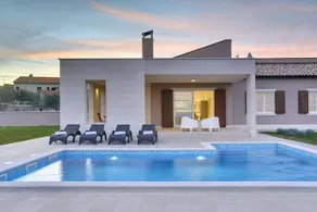 Holiday Home in Kavran near the Sea - Image 3