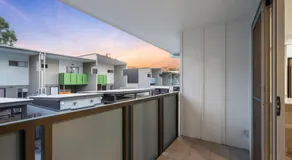 Market Square Modern Haven - Near QEII and Griffith Uni - Image 2