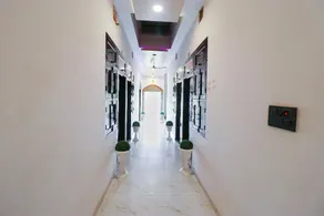 OYO Hotel S Chandra - Image 5