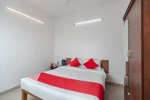 OYO Greenways Residential Homestay - Image 2