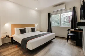 Super Townhouse 359 Begumpet Near Hyderabad Central - Image 2