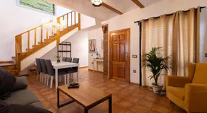 Villa en Valencia, piscina privada y metro 500m - Image 2