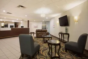 Super 8 by Wyndham Grove City - Image 2