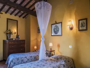 Chalet in Monte Sibillini Park - Image 2