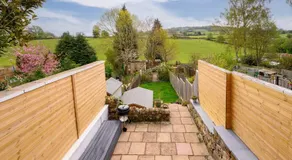 Luxury River Side Getaway Peak District - Image 4