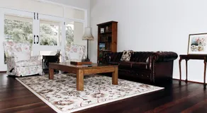 Winniston Lodge Luxury Accommodation - Image 5