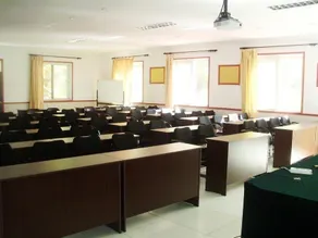 wulingshanLongmai Fengqing Holiday Hotel - Image 2