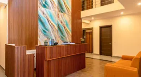 Limewood stay premier golf course road -sector 42 - Image 4