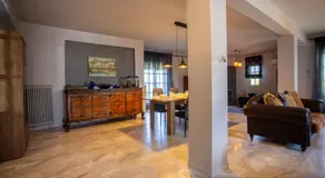 Τraditional fully detached villa on a luxurious hillock of Thessaloniki with its own garden also for family & wedding gatherings for 10 to 25 people only 15 minutes from airport - Image 2